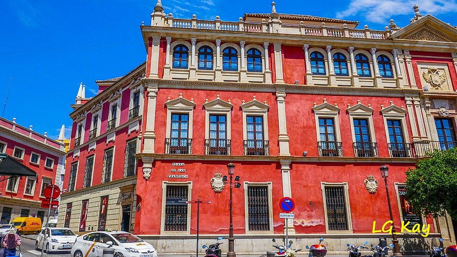 Opinión Plaza San Francisco: Análisis, Fotos y Experiencia Única